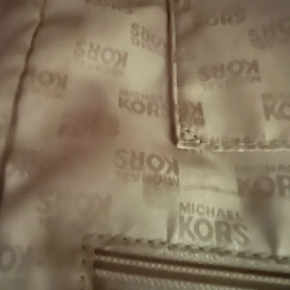 Micheal Kors white jet set logo tote bag
